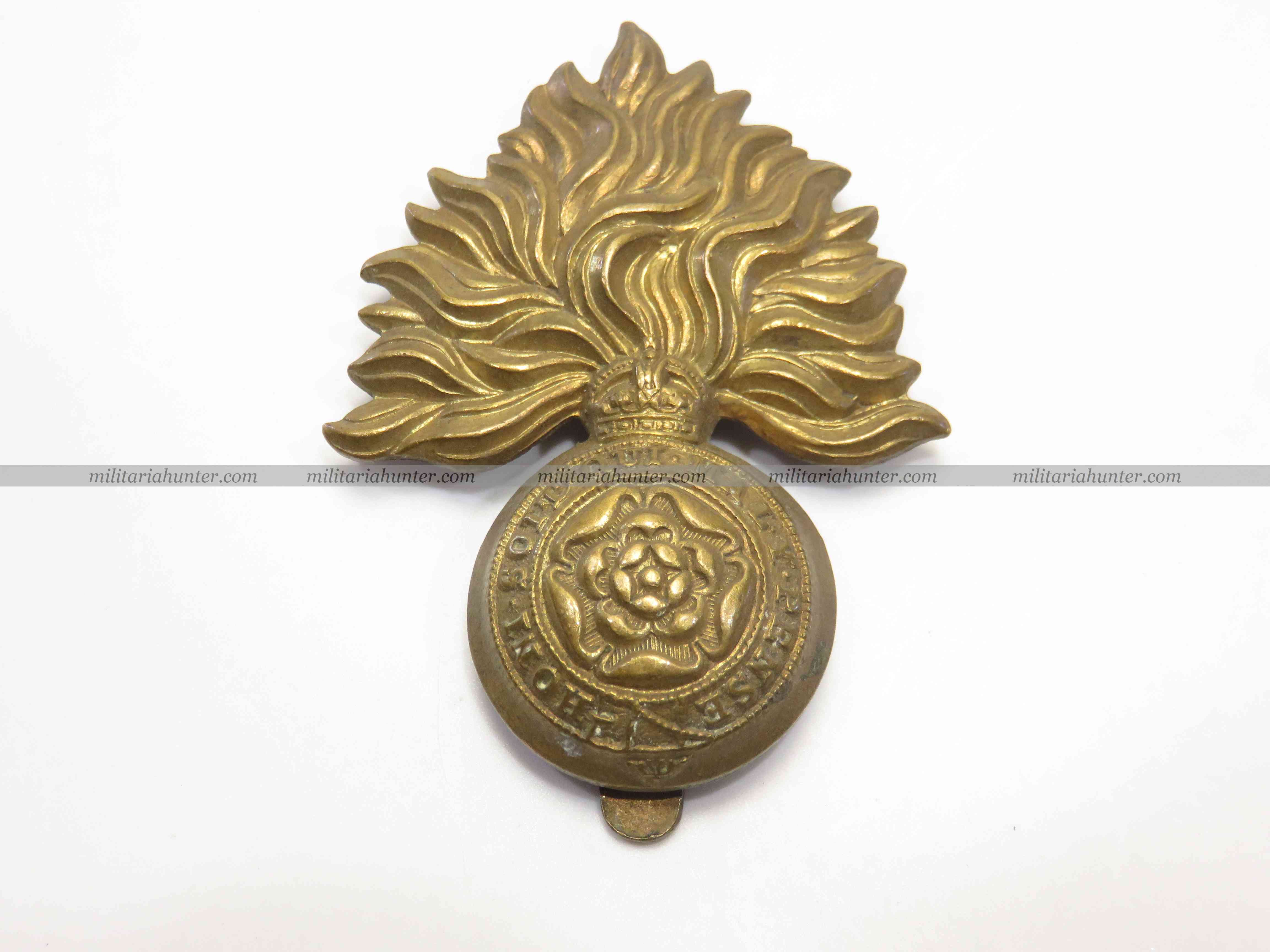 militaria : WW1 The Royal Fusiliers cap badge