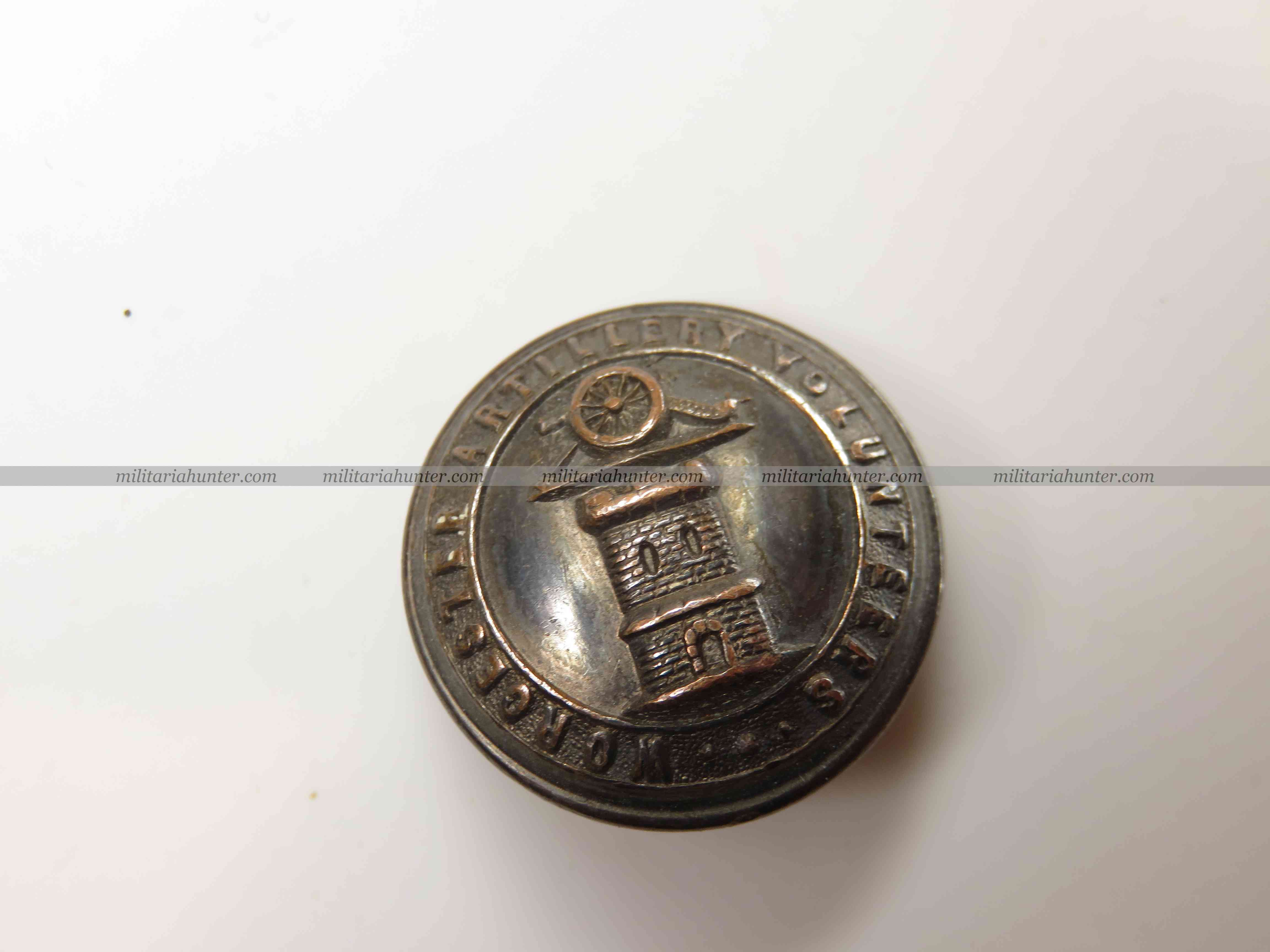 militaria : British Victorian Worcester Artillery Volunteers button