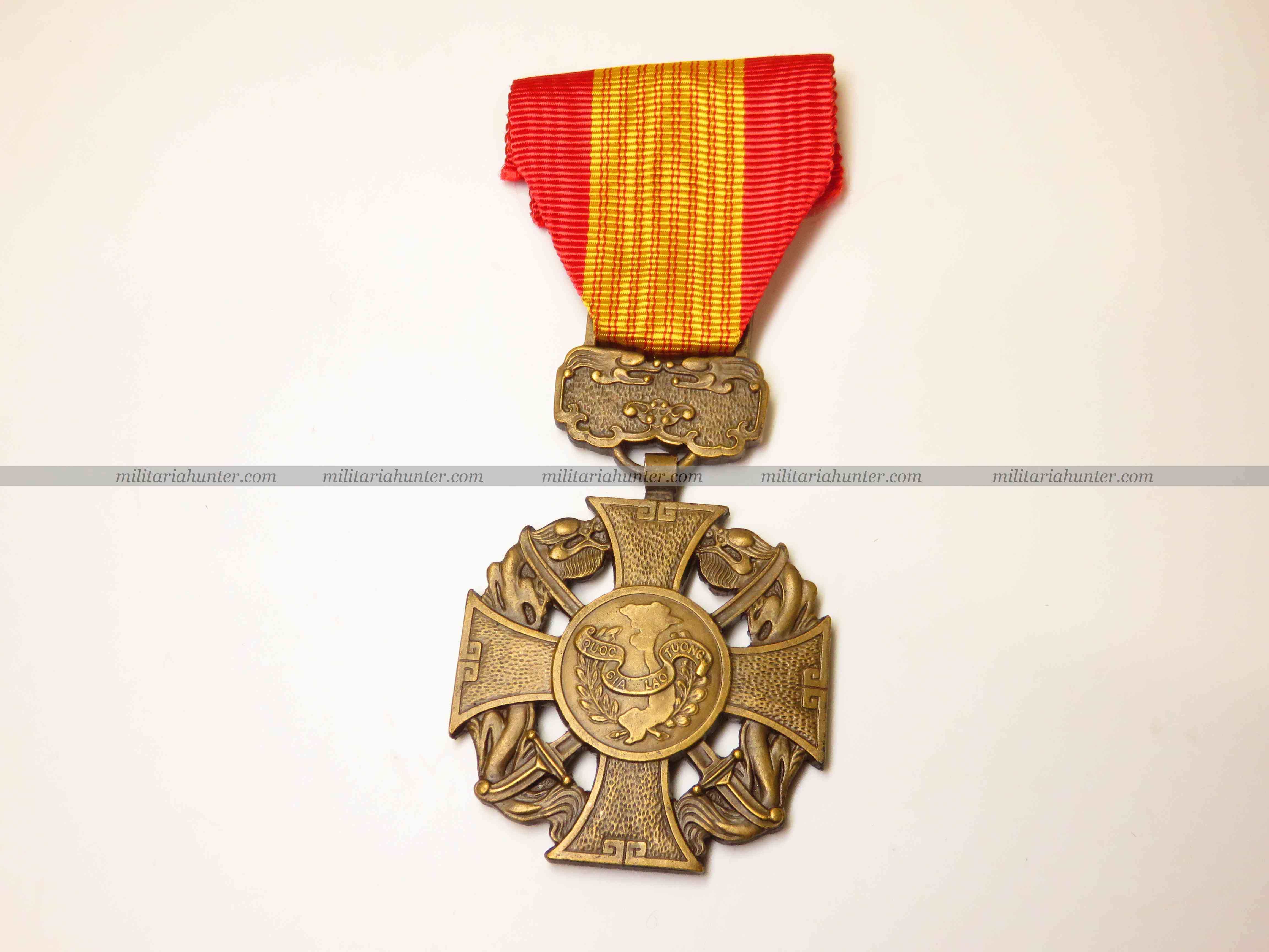 militaria : Indo - Croix de la Vaillance Sud Viet-Nam