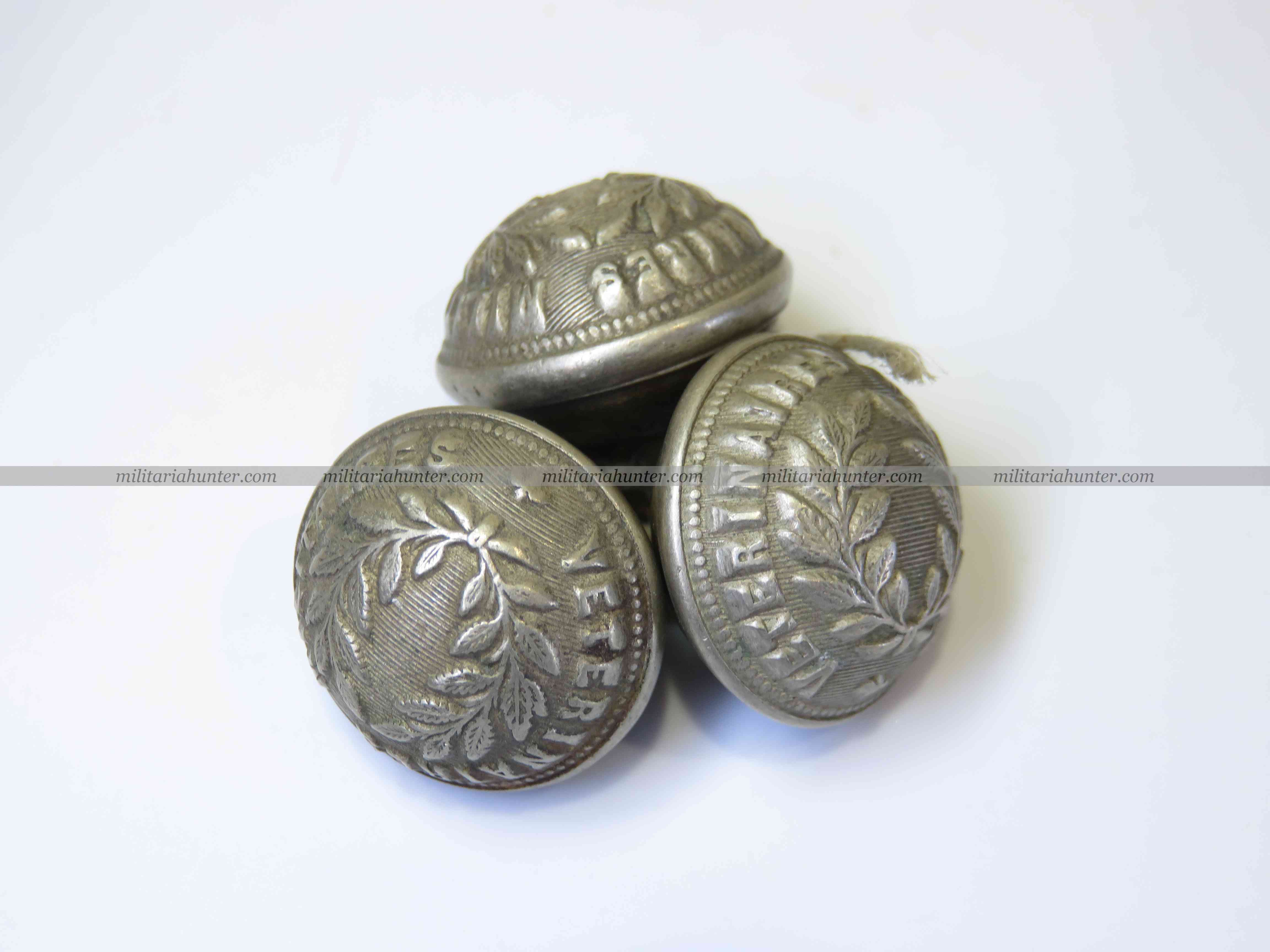 militaria : 3ème Rép. Lot de 3 boutons de vétérinaire militaire