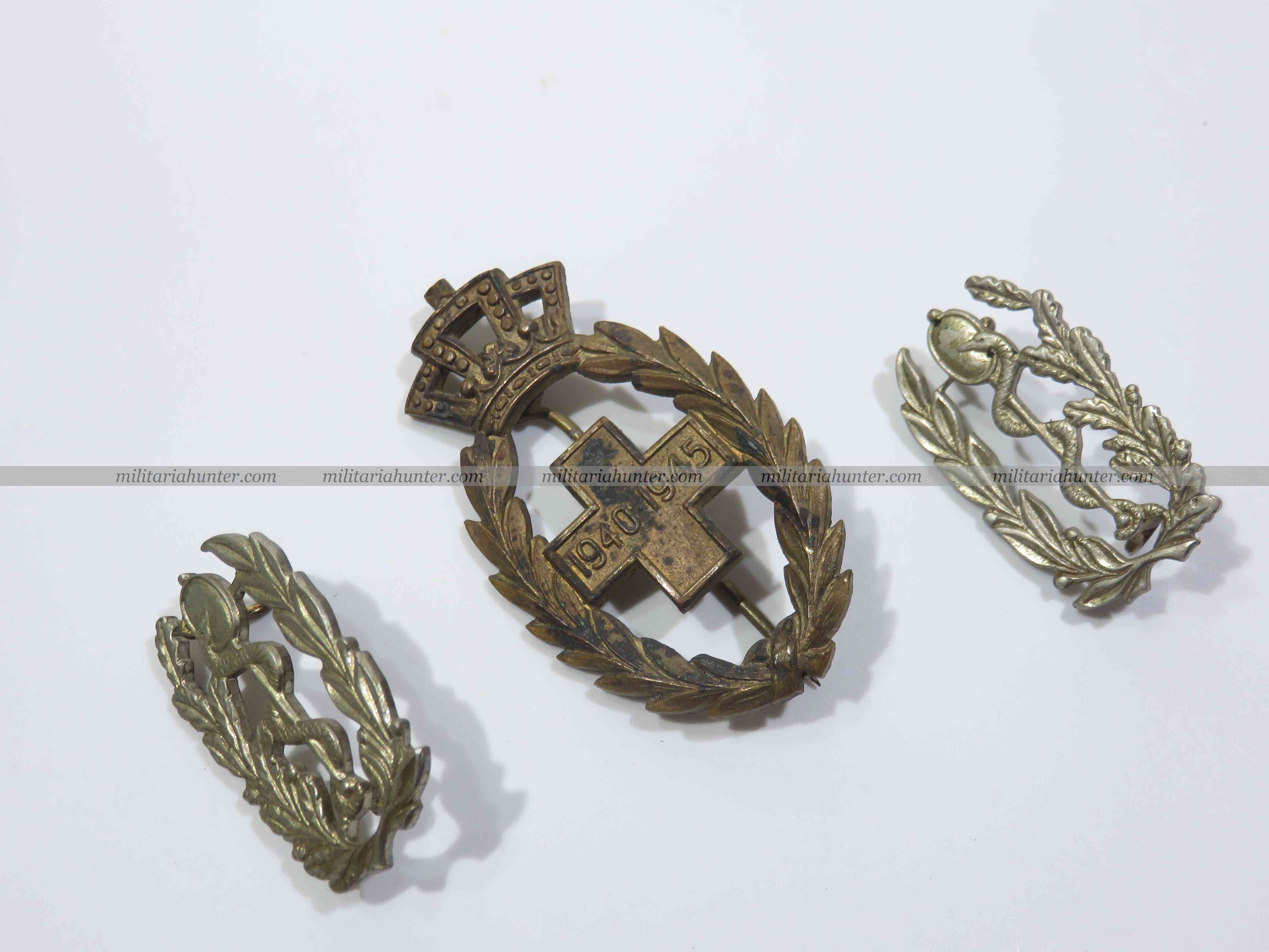 militaria : Belgique ww2 / Belgie wo2 insignes de col Médical + médaille croix rouge 1940-19